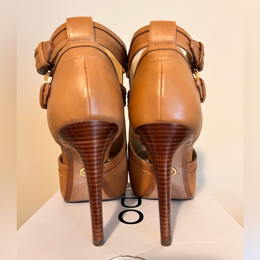 Michael Kors Blaze Bootie in Camel color - Picture 10 of 11